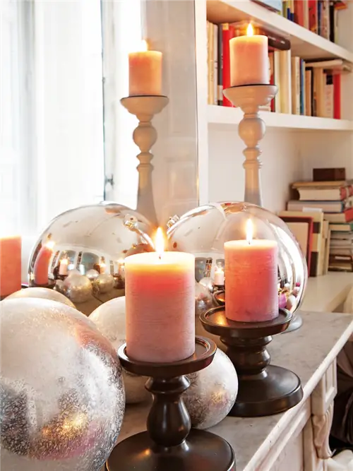 Освещение, Оранжевый, Воск, Комната, Книжный шкаф, Свеча, Полка, Персик, Дизайн интерьера, Янтарь,