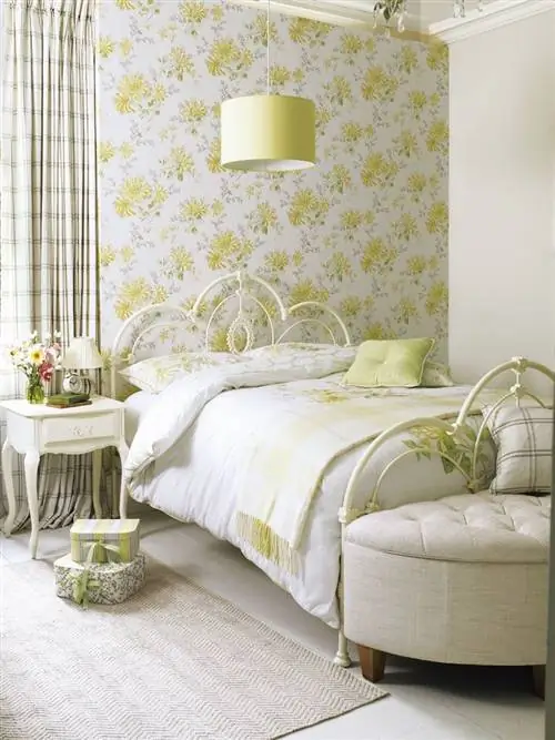 Освещение, Комната, Дизайн интерьера, Жёлтый, Зелёный, Недвижимость, Кровать, Стена, Текстиль, Пол,