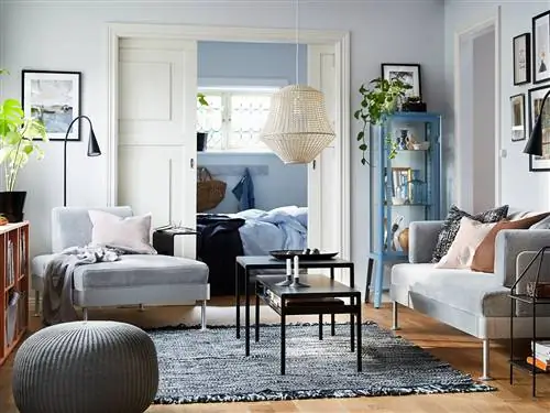 Гостиная, Мебель, Комната, Дизайн интерьера, Диван, Дом, Стена, Здание, Пол, Стол,