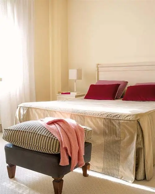 Комната, Дизайн интерьера, Этаж, Недвижимость, Текстиль, Постельные принадлежности, Кровать, Постельное белье, Стена, Спальня,