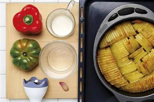 Печеный картофель с овощами Печеный картофель с овощами