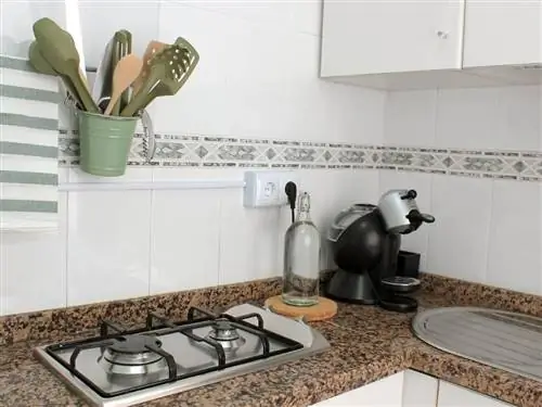 Газовая плита, Комната, Варочная панель, Плита, Кухня, Кухонная плита, Крупная бытовая техника, Посуда и формы для выпечки, Готовка, Серый,