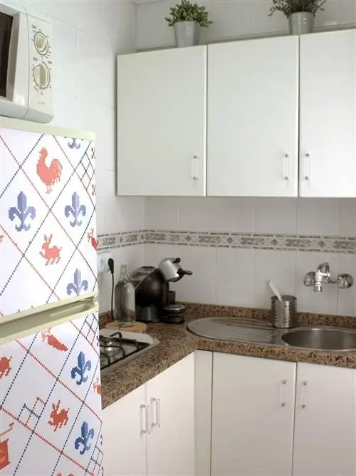 Комната, Сантехника, Кухня, Дом, Кухонная раковина, Краснодеревщик, Серый, Раковина, Коснитесь, Дизайн интерьера,