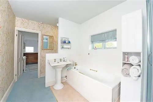 Весенний коттедж