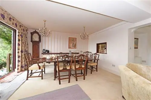 Весенний коттедж