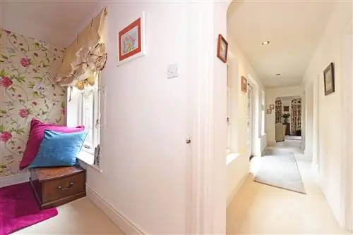 Весенний коттедж