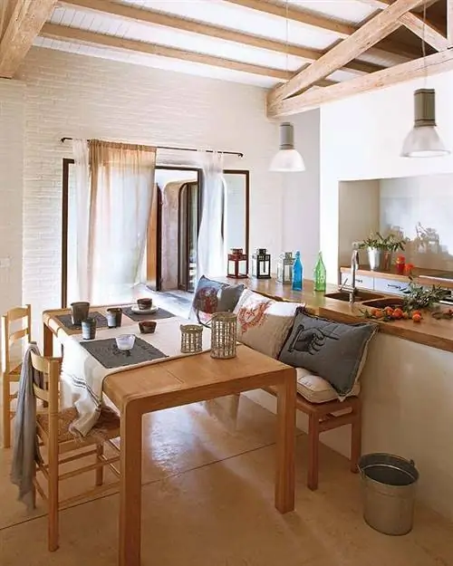 ДОМ НА ОТКРЫТОЙ ПЛОЩАДКЕ: кухня