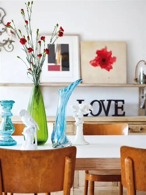 Комната, Лепесток, Цветок, Мебель, Дизайн интерьера, Дизайн интерьера, Артефакт, Ваза, Кармин, Аранжировка цветов,