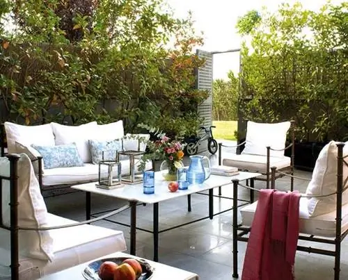 Мебель, Стол, Комната, Дизайн интерьера, Журнальный столик, Дом, Стул, Мебель для улицы, Диван, Уличный стол,