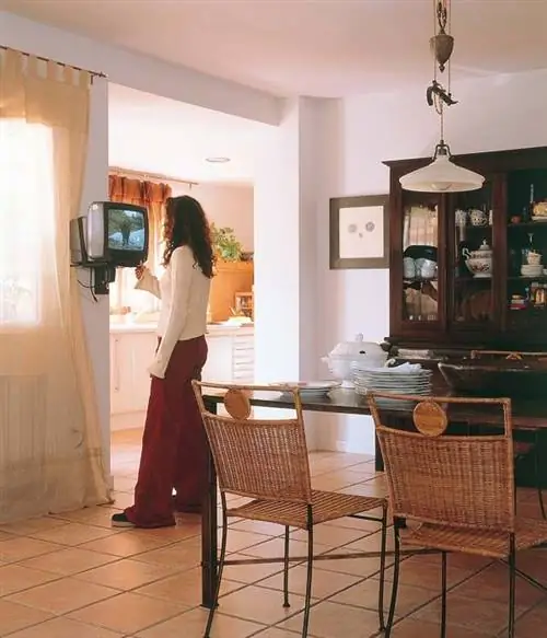 Освещение, Комната, Дизайн интерьера, Этаж, Стол, Настил, Мебель, Дизайн интерьера, Люстра, Светильник,