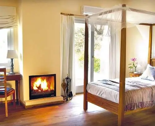 Кровать, Дерево, Комната, Дизайн интерьера, Этаж, Недвижимость, Лиственных пород, Текстиль, Напольное покрытие, Спальня,