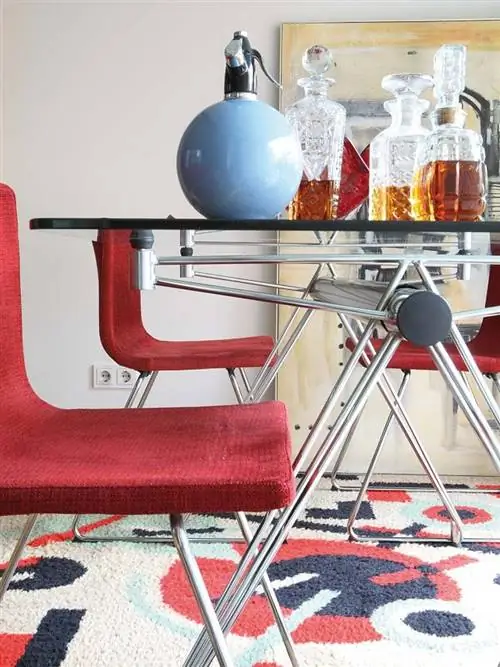 Красный, Этаж, Ковер, Бутылка, Колба, Краска, Кокликот, Лабораторное оборудование, Натюрморт фотография, Подлокотник,