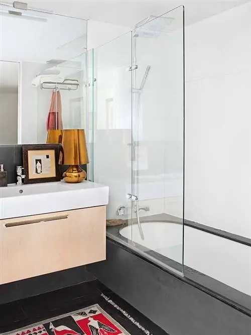 Стекло, Дизайн интерьера, Этаж, Прозрачный материал, Ковер, Прозрачность, Витрина, Алюминий, Плитка, Плитка,