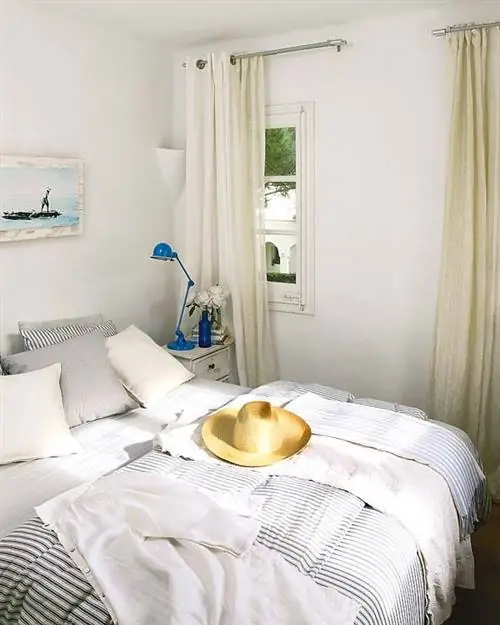 Спальня, Кровать, Мебель, Комната, Простыня, Недвижимость, Каркас кровати, Дизайн интерьера, Постельные принадлежности, Стена,