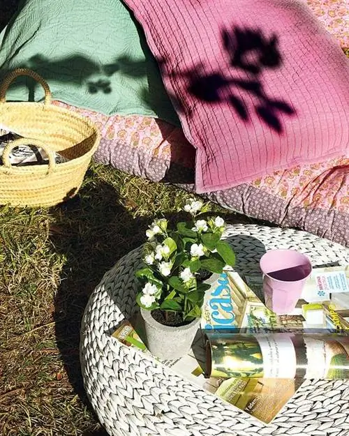 Корзина для пикника, Весна, Текстиль, Корзинка, Пикник, Растение, Стол, Цветок, Натюрморт, Белье,