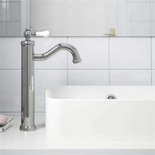 металлический винтажный кран