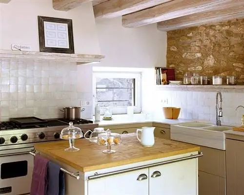 Комната, Дизайн интерьера, Ящик, Столешница, Потолок, Газовая плита, Стена, Дизайн интерьера, Дом, Сантехника,