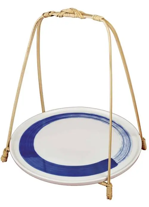 Кухонная утварь: тарелка с бамбуковой ручкой