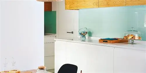 Обновленная кухня для экономии места