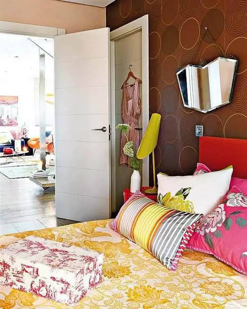 Комната, Желтый, Дизайн интерьера, Кровать, Постельные принадлежности, Текстиль, Спальня, Простыня, Постельное белье, Пол,