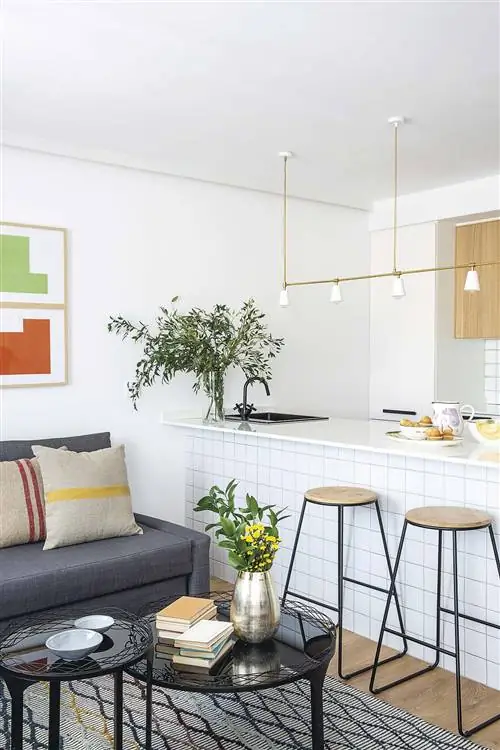 Квартира в Мадриде 58 м: Гостиная с открытой кухней