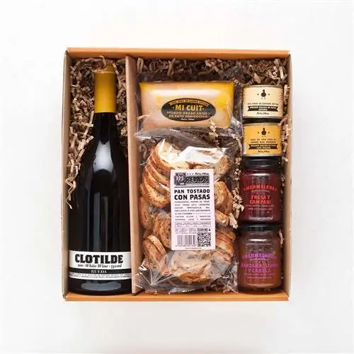 Ликер, Напиток, Дистиллированный напиток, Еда, Бутылка, Корзина, Корзина, Вино, Фуэт, Кухня,