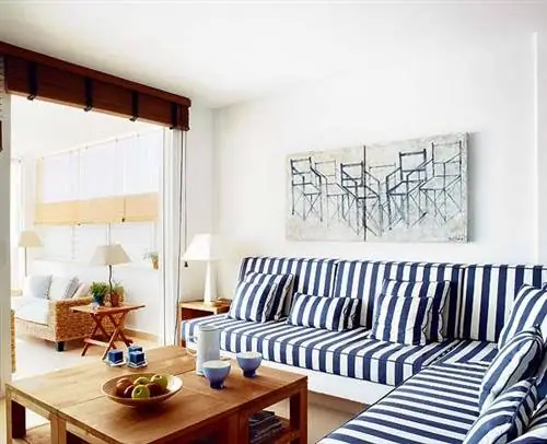 Комната, Дизайн интерьера, Дерево, Мебель, Стол, Стена, Дом, Гостиная, Диван, Пол,