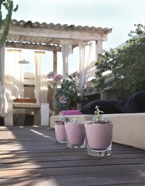 Вазон, Лаванда, Комнатное растение, Колонна, Абажур, Дизайн интерьера, Керамика, Беседка, Однолетнее растение, Ваза,