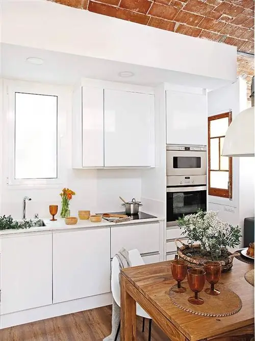 Столешница, комната, кухня, мебель, белый, недвижимость, дизайн интерьера, краснодеревщик, потолок, здание,