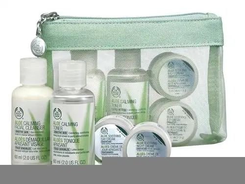 Жидкость, Жидкость, Продукт, Зеленый, Бутылка, Бирюзовый, Косметика, Цвет морской волны, Серый, Бирюзовый,