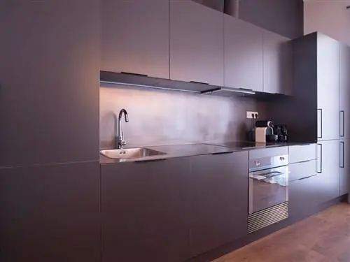 Столешница, Комната, Недвижимость, Дизайн интерьера, Мебель, Краснодеревщик, Кухня, Плитка, Архитектура, Освещение,