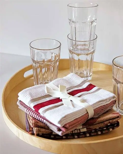 Serveware, Product, Drinkware, Glass, Dishware, Barware, Liquid, Tableware, Transparent material, Home Accessories,