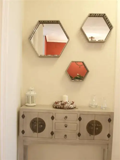 Комод, Ящик, Комната, Стена, Белый, Краснодеревщик, Дизайн интерьера, Комод, Дизайн интерьера, Серый,