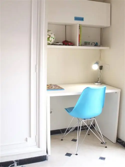 Комната, Полка, Стеллажи, Стена, Пол, Бирюзовый, Серый, Бирюзовый, Аква, Материальная собственность,