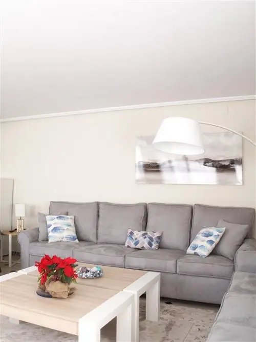 Комната, Дизайн интерьера, Гостиная, Стена, Мебель, Белый, Диван, Дом, Стол, Дизайн интерьера,