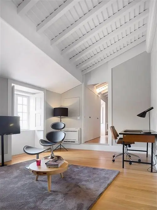 Дерево, Пол, Комната, Дизайн интерьера, Настил, Лиственная древесина, Стена, Потолок, Мебель, Стол,