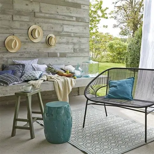 Деревенская и шикарная терраса