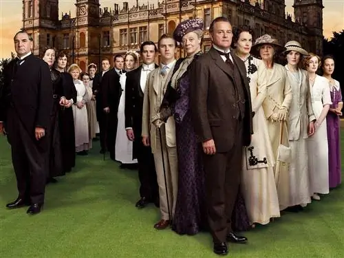 Торжественная одежда, Винтажная одежда, Церемония, Традиция, Средневековая архитектура, Викторианская мода, Платье, История,