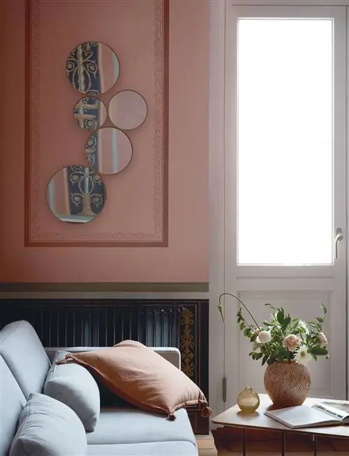 украшать стены