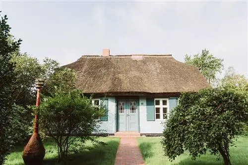 Соломенная крыша, Дом, Недвижимость, Коттедж, Дом, Крыша, Здание, Сельский дом, Сельская местность, Дерево,