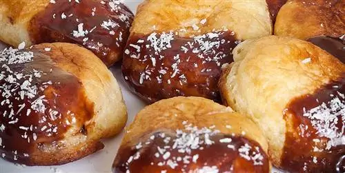 Полезные завтраки с йогуртом: 5 оригинальных рецептов