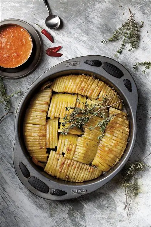 запеченный картофель с овощами