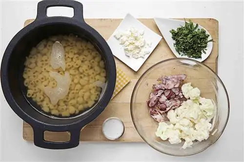 Паста с цветной капустой и кальмарами: Шаг 3
