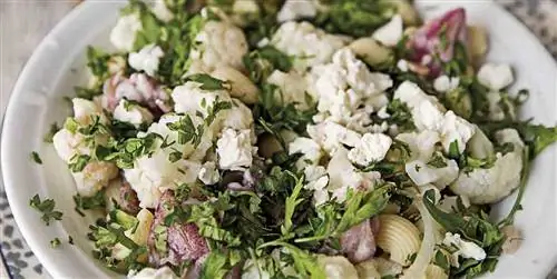 Паста с цветной капустой и кальмарами