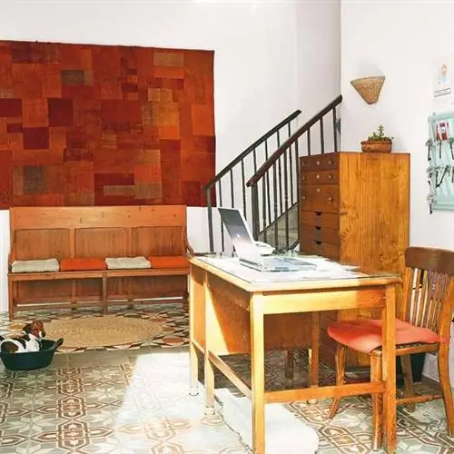 Дерево, Продукт, Комната, Пол, Мебель, Лиственных пород, Этаж, Дизайн интерьера, Морилка, Ноутбук,