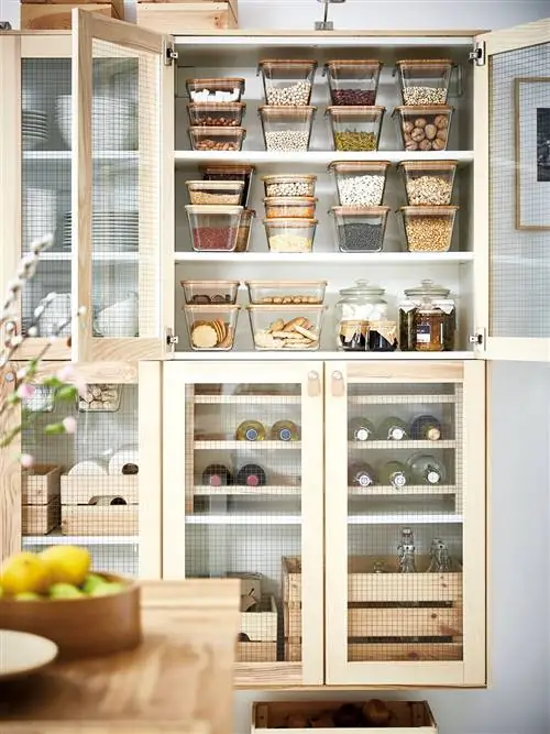 Порядок кладовой: Кладовая на кухне