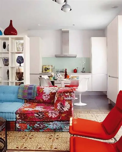 Дизайн интерьера, Комната, Гостиная, Этаж, Мебель, Стена, Дом, Белый, Красный, Потолок,