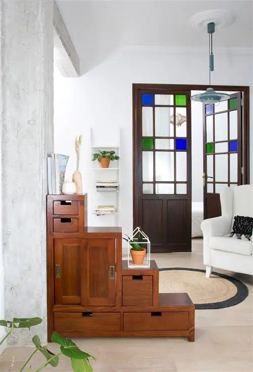 Реверсивный шкаф-лестница