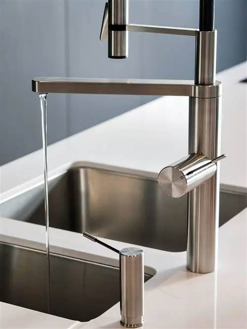 Металл, Крепеж, Параллельный, Сталь, Композитный материал, Алюминий, Свойство материала, Серебро, Никель, Цилиндр,