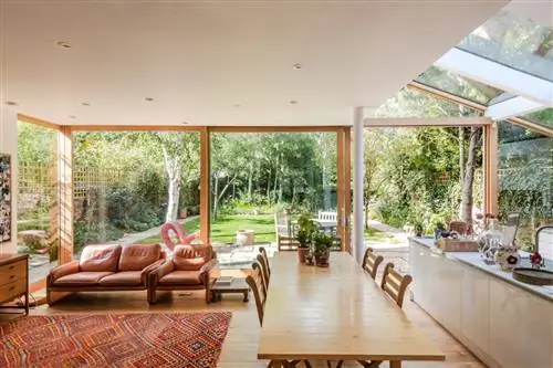 гостиная столовая современный дизайн кухня с выходом в сад